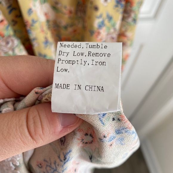 Yellow Lacey Floral Dress - Picture 11 of 11